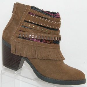 Mudd brown strappy fringe zip woven booties 7M